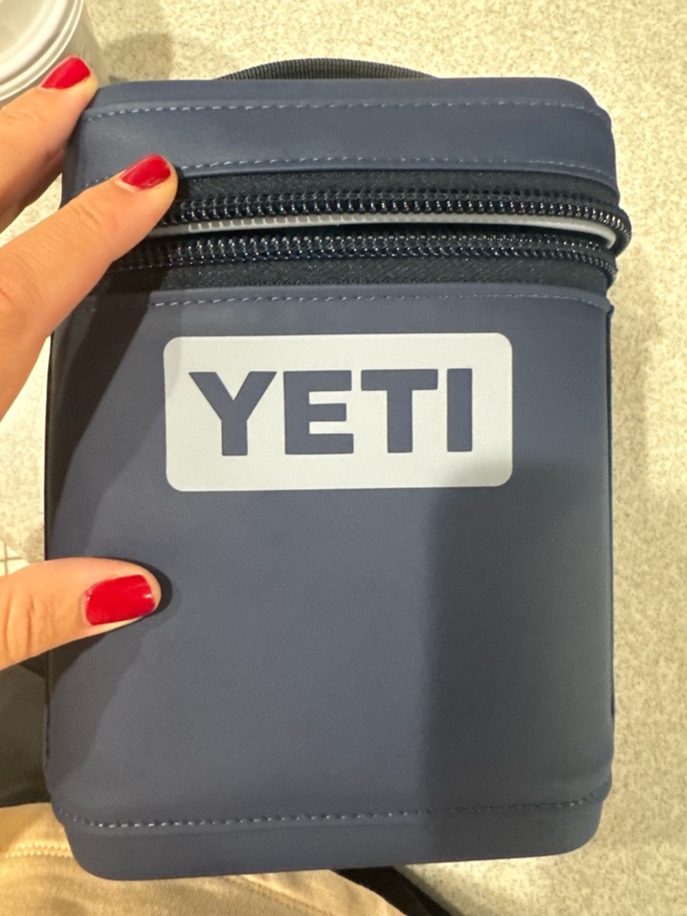 Yeti Navy Blue 2L insulated Snackbox - Picture 2 of 4